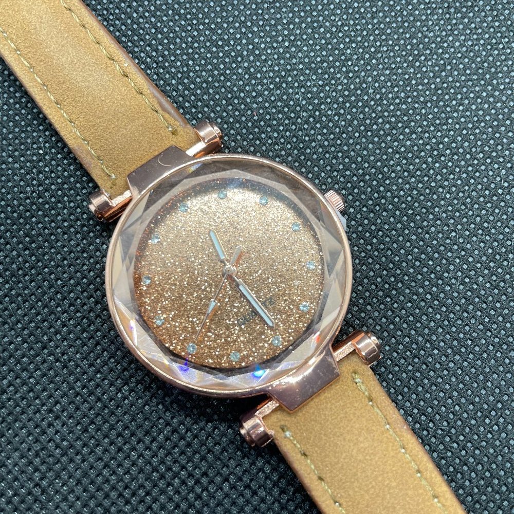 Quartz - Brown Watch